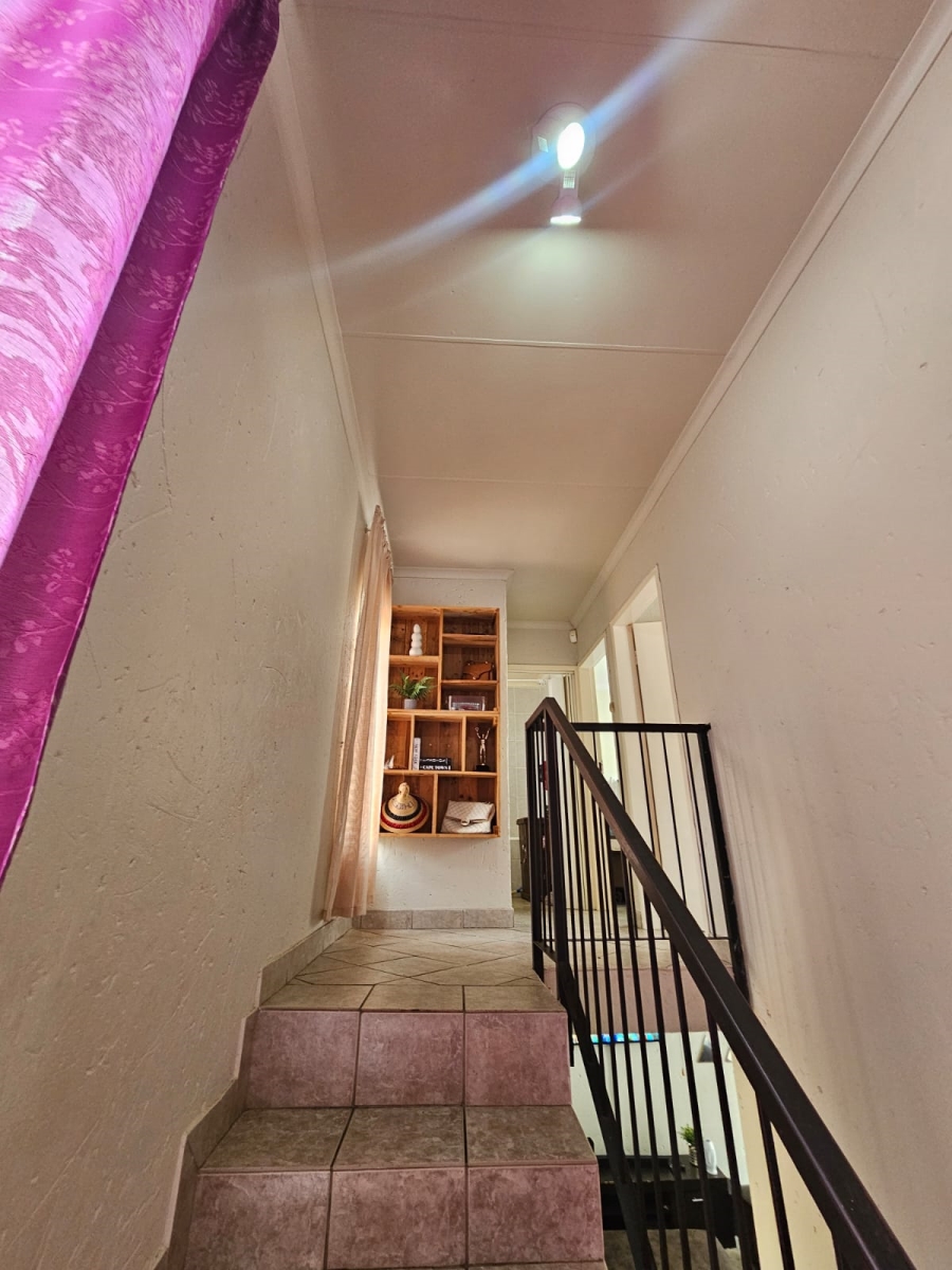 2 Bedroom Property for Sale in Vaalpark Free State